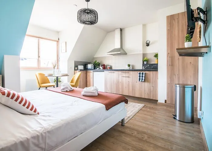 Lumineux - L'oasis - Parking Prive Lägenhet