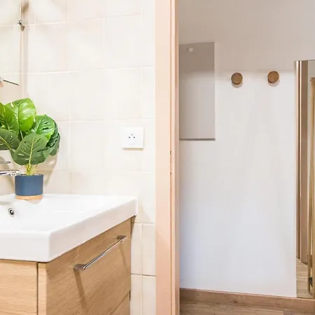 Appartement Lumineux - L'oasis - Parking Privé *